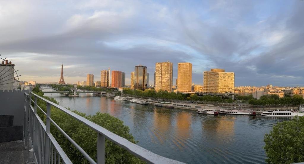 Appartement Vue Tour Eiffel Paris 16 Eme 外观 照片