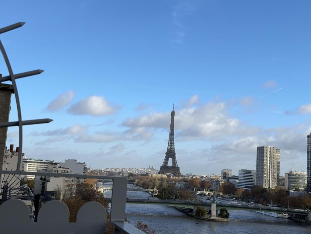 Appartement Vue Tour Eiffel Paris 16 Eme 外观 照片
